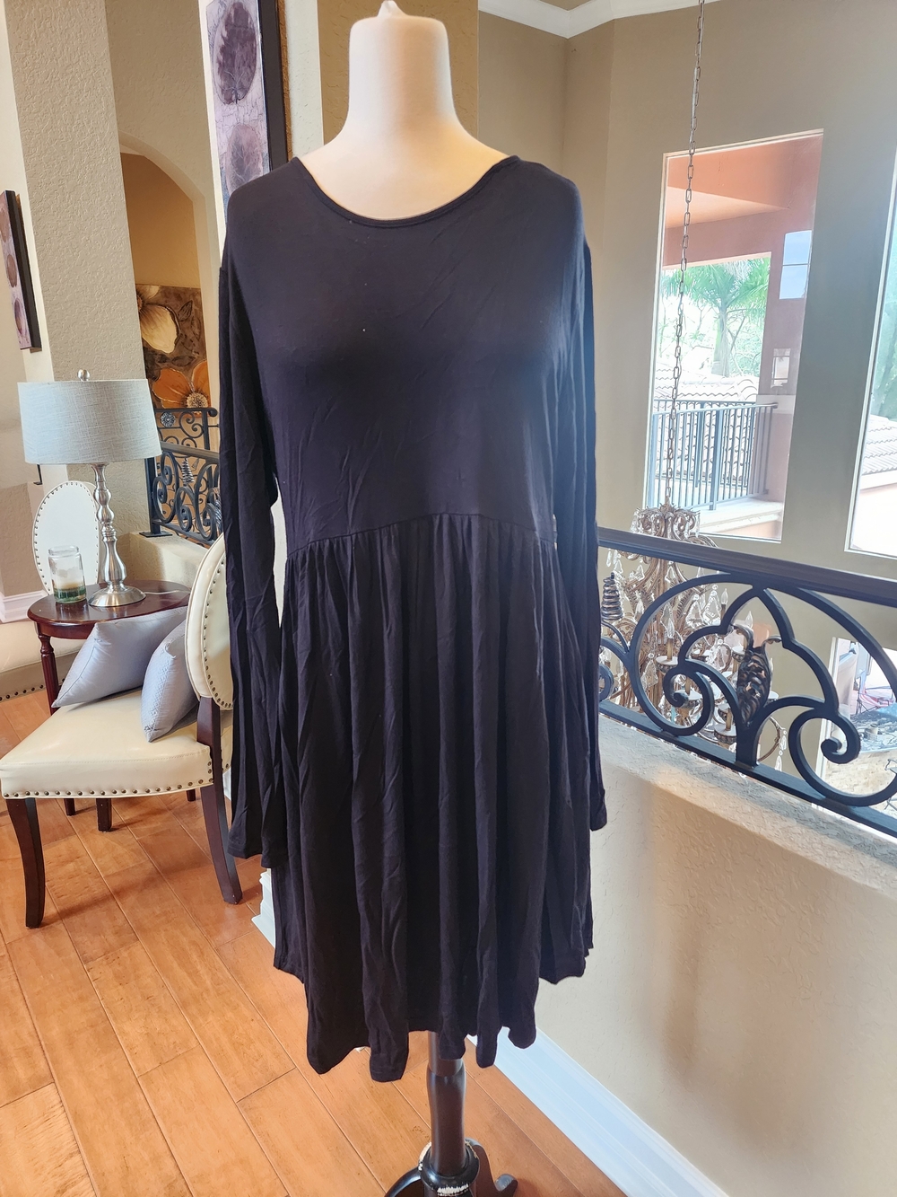 Black Long Sleeve Tiered Swing Dress - Women's Stylish Everyday Dress